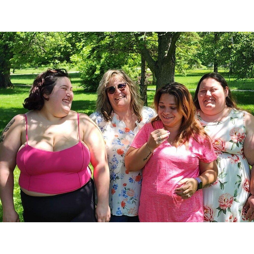 Hannah with her family at Mother's Day 2024 (Victoria was the photographer and captured a fantastic moment)