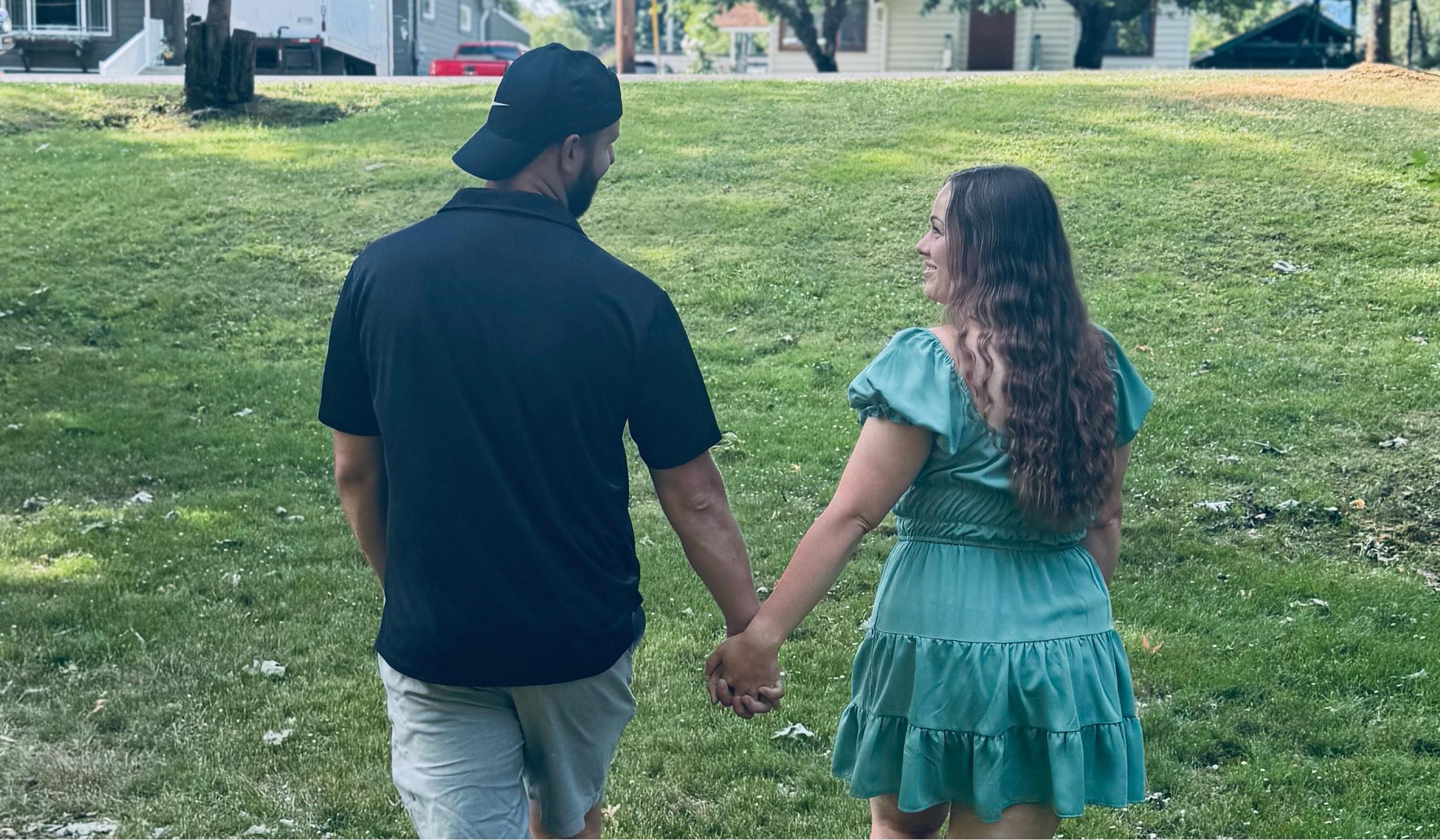 The Wedding Website of Lindsey Macpherson and Taylor Christensen