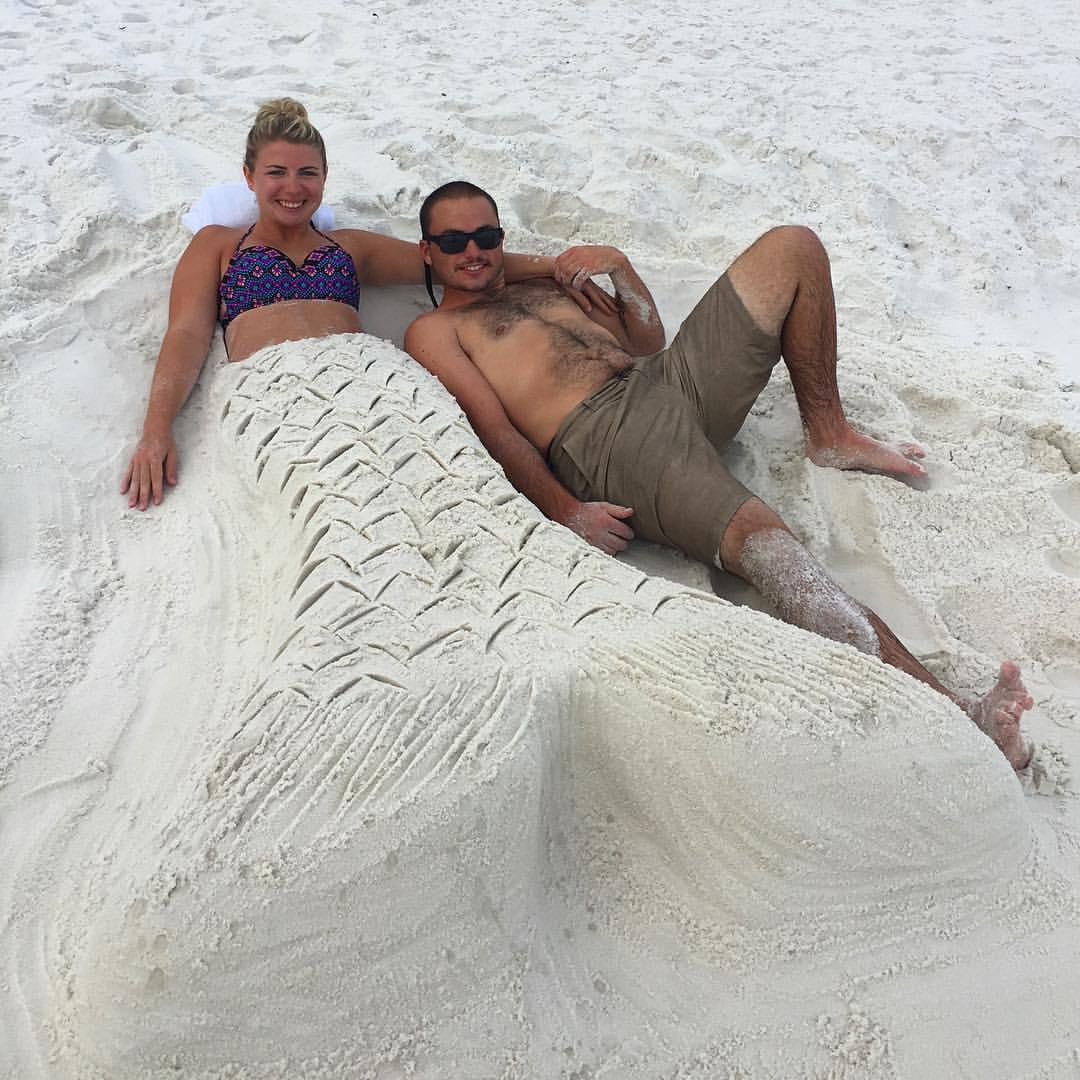 This was at Destin a couple of years ago. I wanted so badly to be buried in the sand...but once I realized how long I had to stay still and how itchy the sand was, that was a different story!