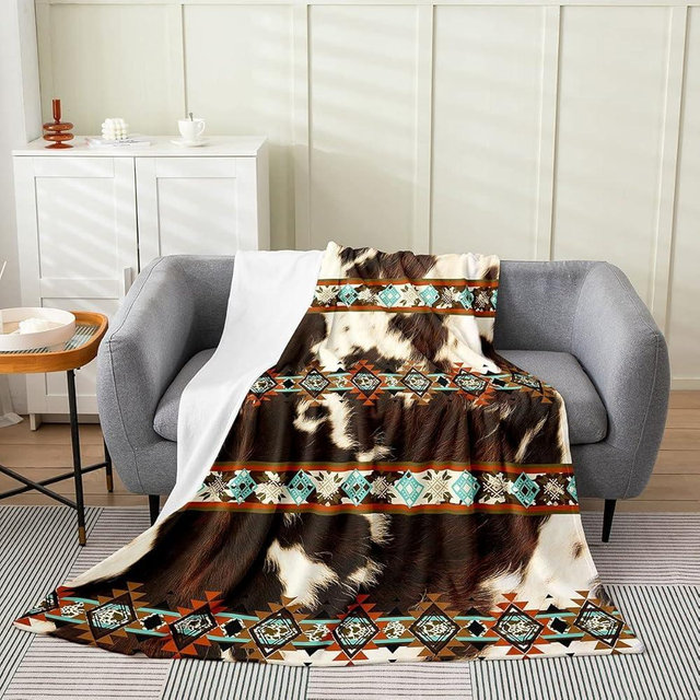 Erosebridal Cowhide Fleece Blanket Brown Highland Cow Blanket Western Farmhouse Wild Animals Longhorn Skin Throw Blanket Exotic Aztec Throw 50x60 Inch Living Room Decor Flannel Blanket