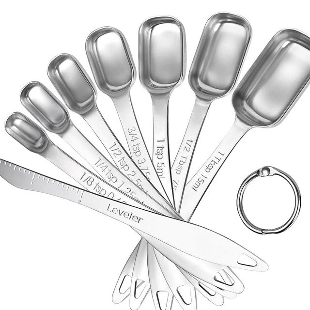 U-Taste Narrow Square Measuring Spoons: 18/8 Stainless Steel Kitchen Measure Teaspoon Tablespoon with Leveler, Polygon Rectangular Metal Jar Scoop for Baking Cooking, Coffee, Spice, Powder (Set of 8)