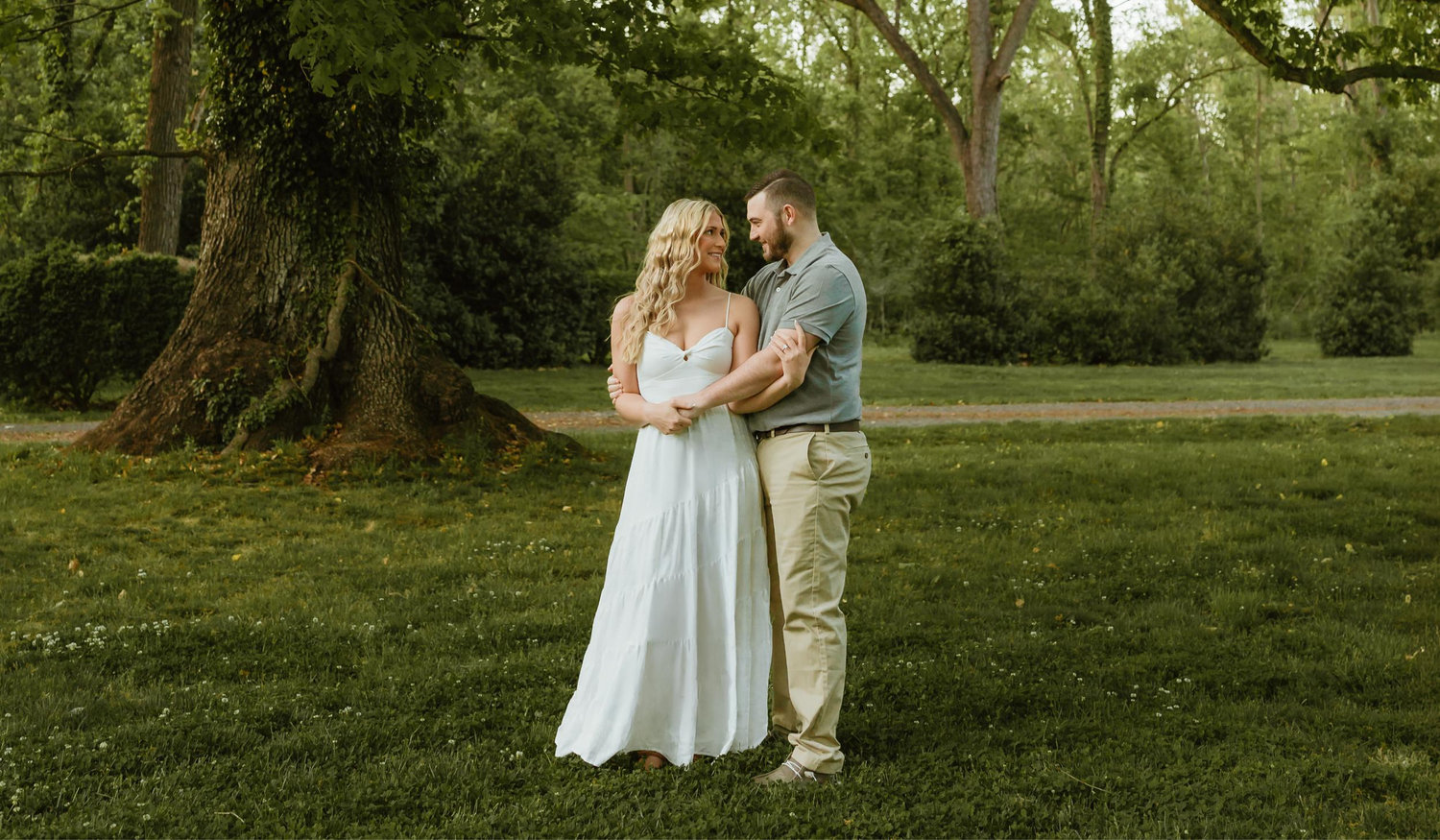 The Wedding Website of Alexis Ballard and Trever Fridley