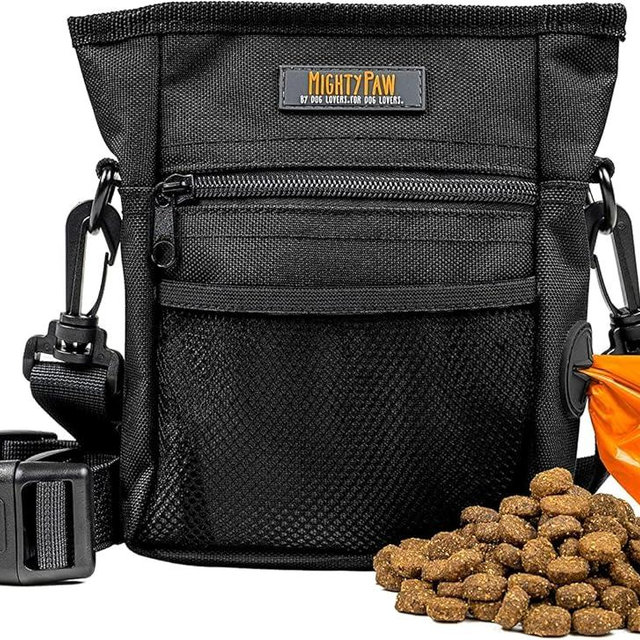 Mighty Paw Dog Treat Pouch | No Spill Magenetic Clasp - Hands-Free Pouches for Training - Pets Training Treat Pouches for Dog Walks - Pet Bags Pouch - Built in Poop Bag Holder - Black