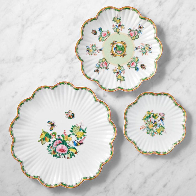 Famille Rose Scalloped 12-Piece Dinnerware Set
