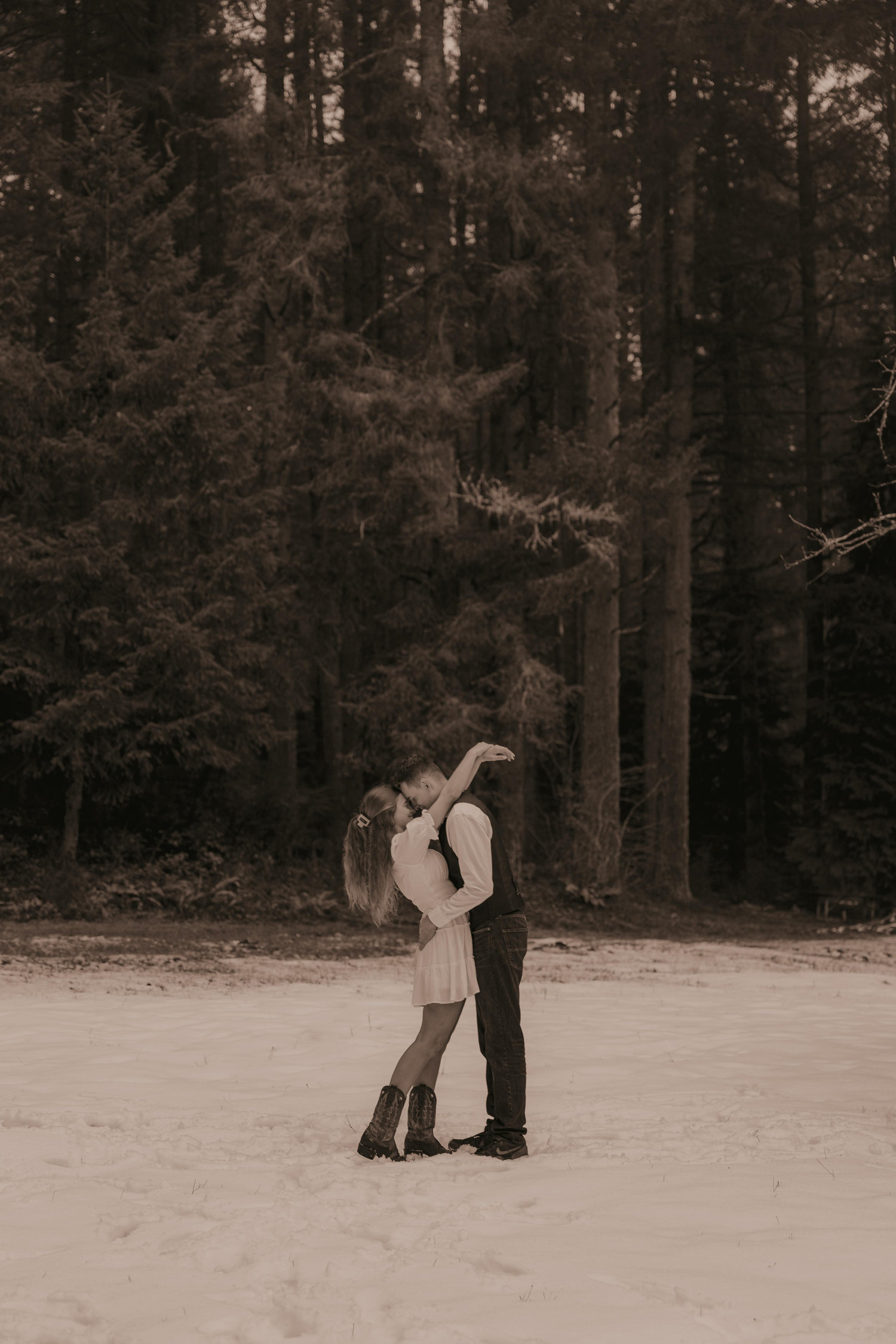 The Wedding Website of Dakota Cheesman and Westin Contreras