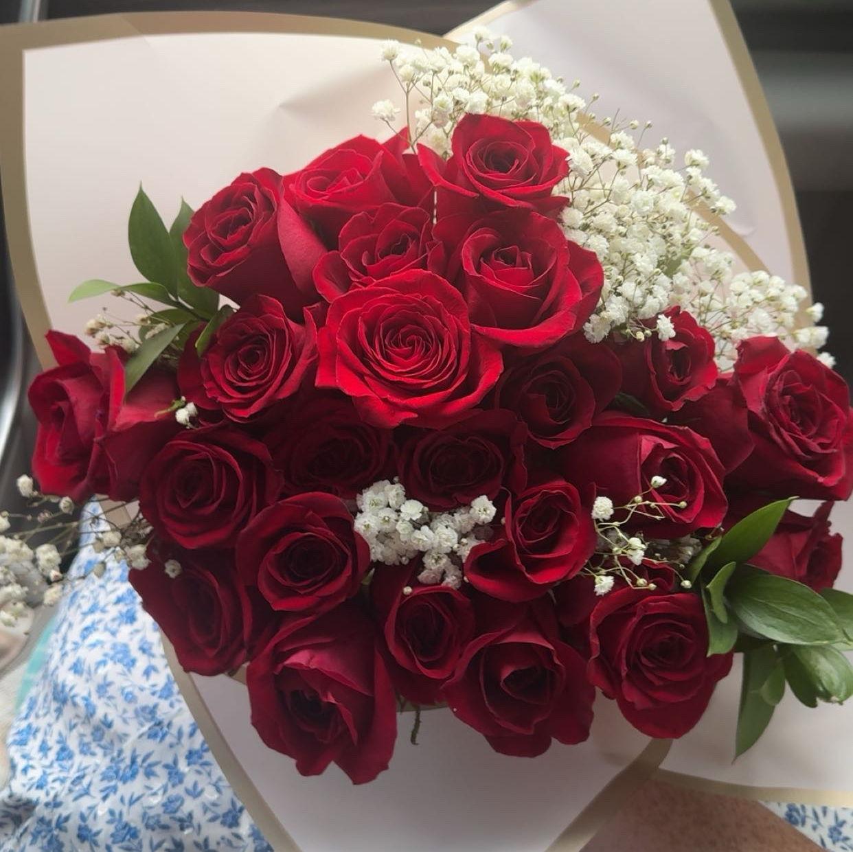 Hey Siri, play Two Dozen Roses, but Shenandoah & Luke Combs