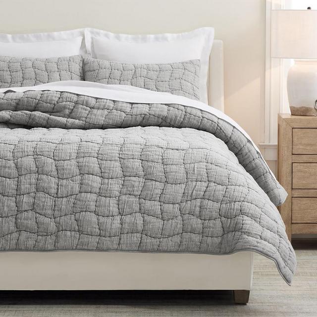 Gray Cloud Hancrafted Linen/Cotton Quilt, King/Cal. King