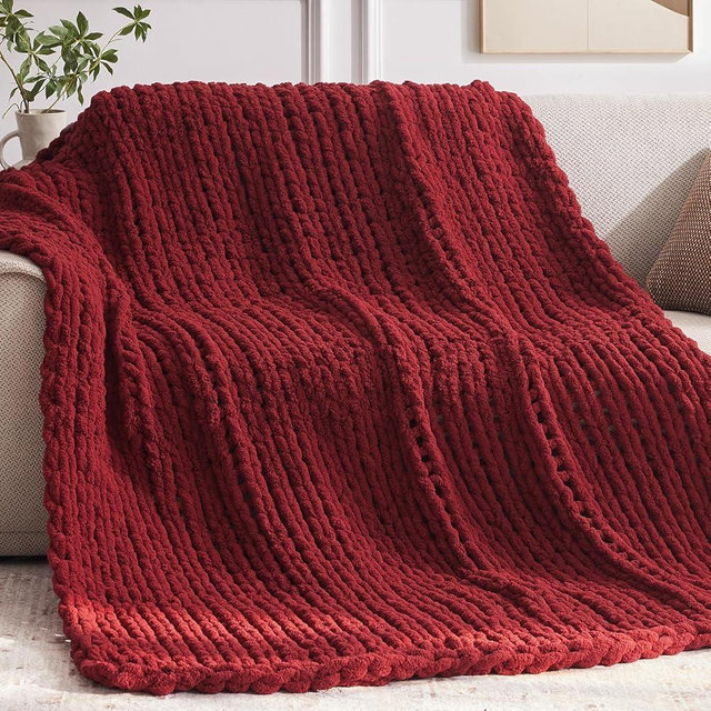 Negwoo Chunky Knit Throw Blanket, 60''*80'' Knitted Throw Chenille Blankets for Bed Couch, Handmade Red Crochet Blanket Big Thick Blanket, Machine Washable Cute Comfy Blanket for Home Decor