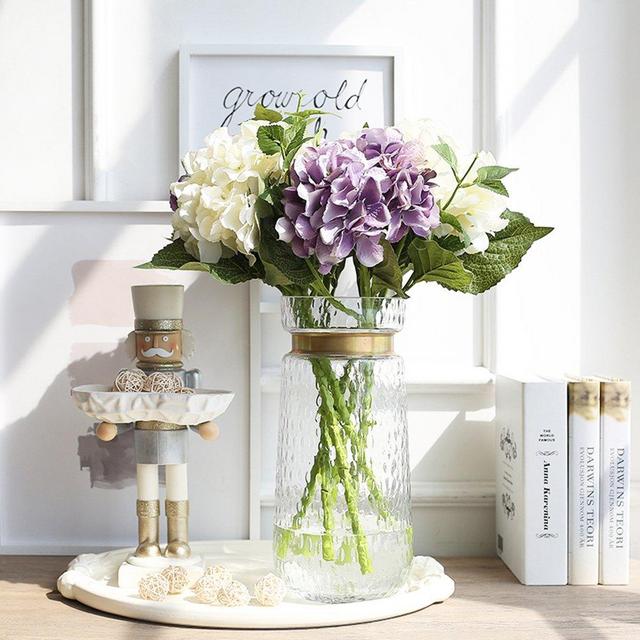 Cyl Home Vases Cylinder Clear Hammered Glass Flower Arrangement Vase Brass Gold Band Decor Dining Table Centerpieces Gifts for Wedding Housewarming Party，11.8'' H x 5.4'' D