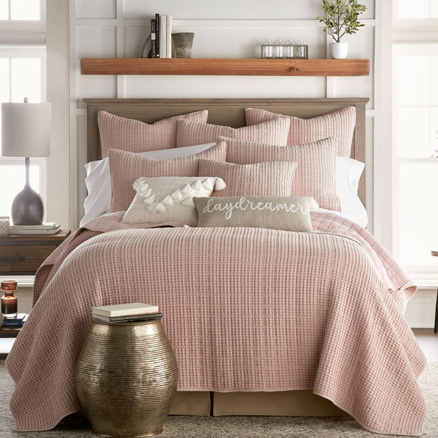 Mills Waffle Blush Quilt Set - Full/Queen Quilt and Two Standard Pillow Shams - Levtex Home