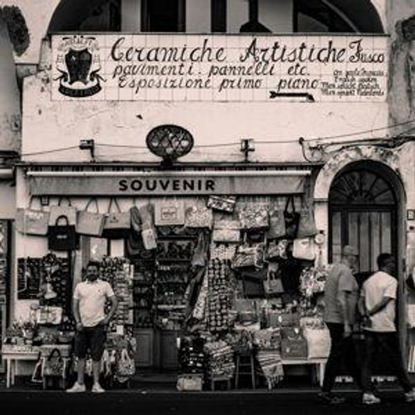 🎭 Souvenirs & Treasures Fund