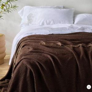 Textured Waffle Coverlet - Casaluna™