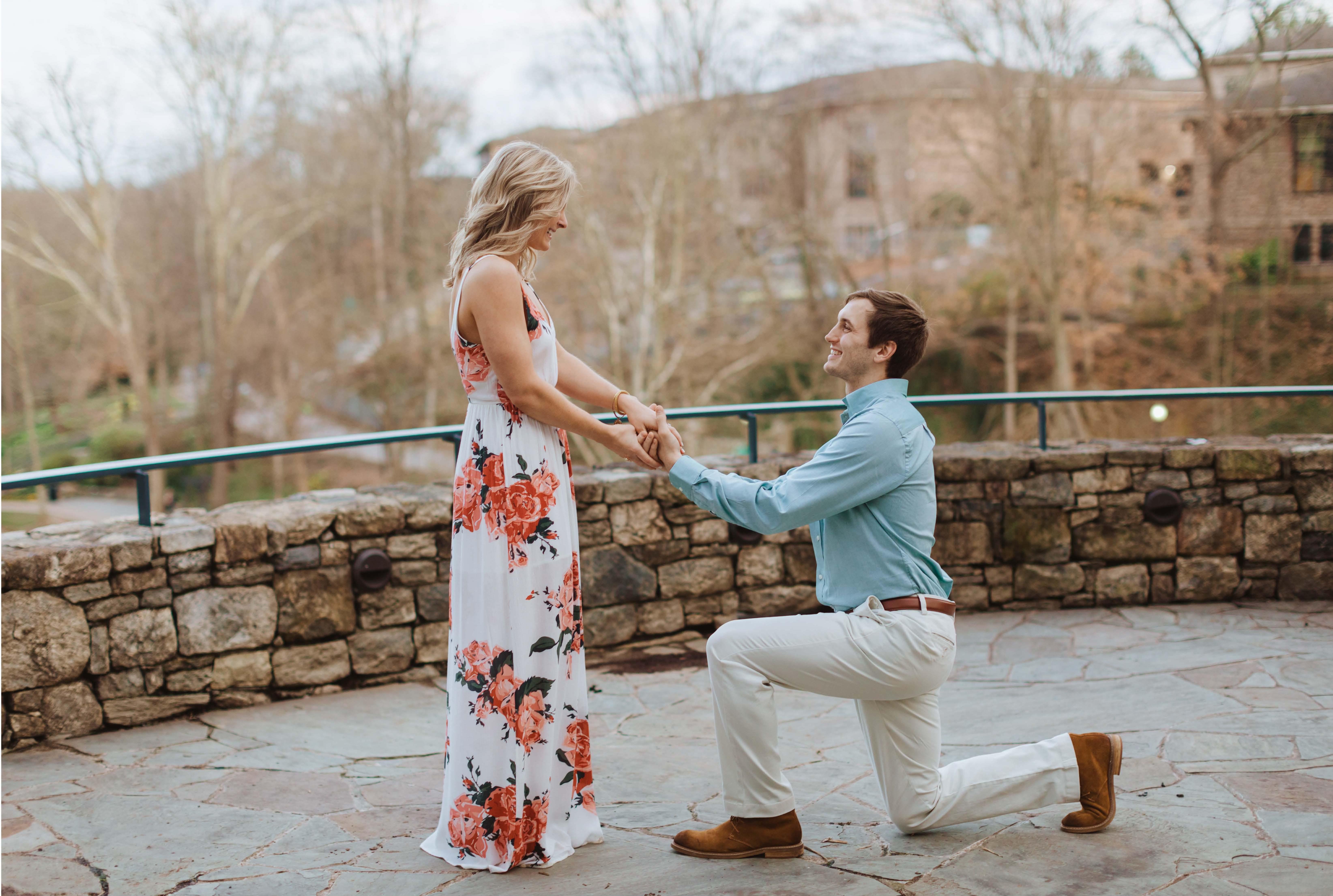 The Wedding Website of Chelsea Allen and Greg Valainis