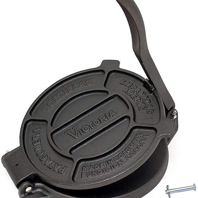 Victoria 8 Inch Cast Iron Tortilla Press. Tortilla Maker, Flour Tortilla press, Rotis Press, Dough Press, Pataconera Seasoned with Flaxeed Oil, Black - TOR-003
