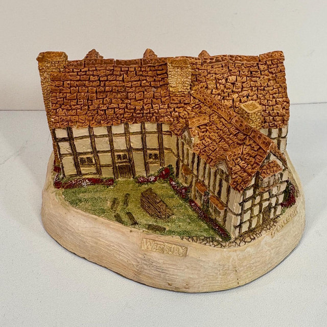 Birthplace of william shakespeare ceramic figure by westbury collectors guild