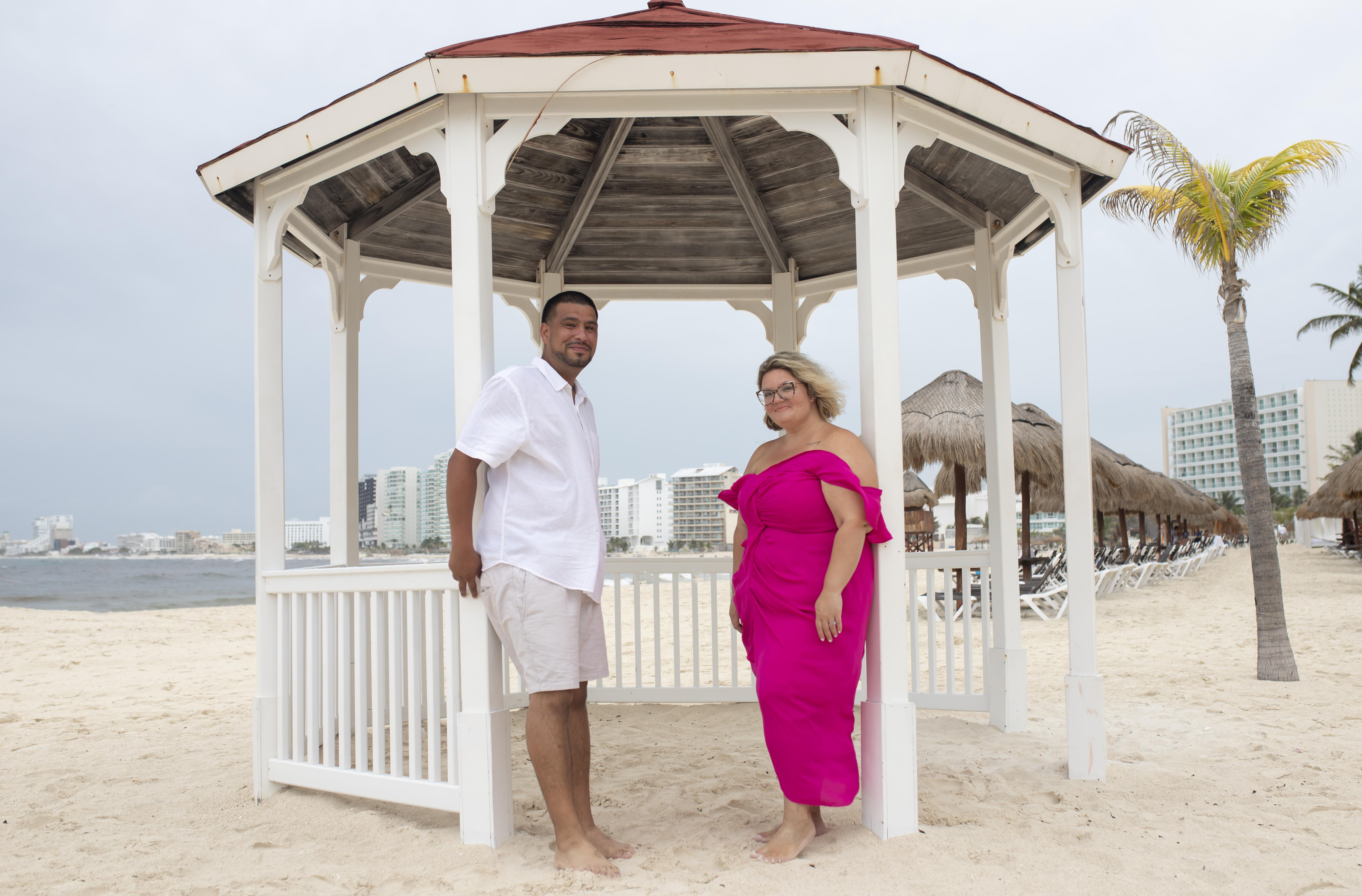 The Wedding Website of Laurie DeFeo and David Gonzalez