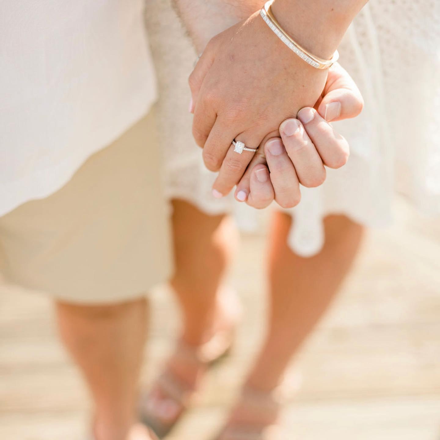 The Wedding Website of Hanna Lustig and Jared Krongold