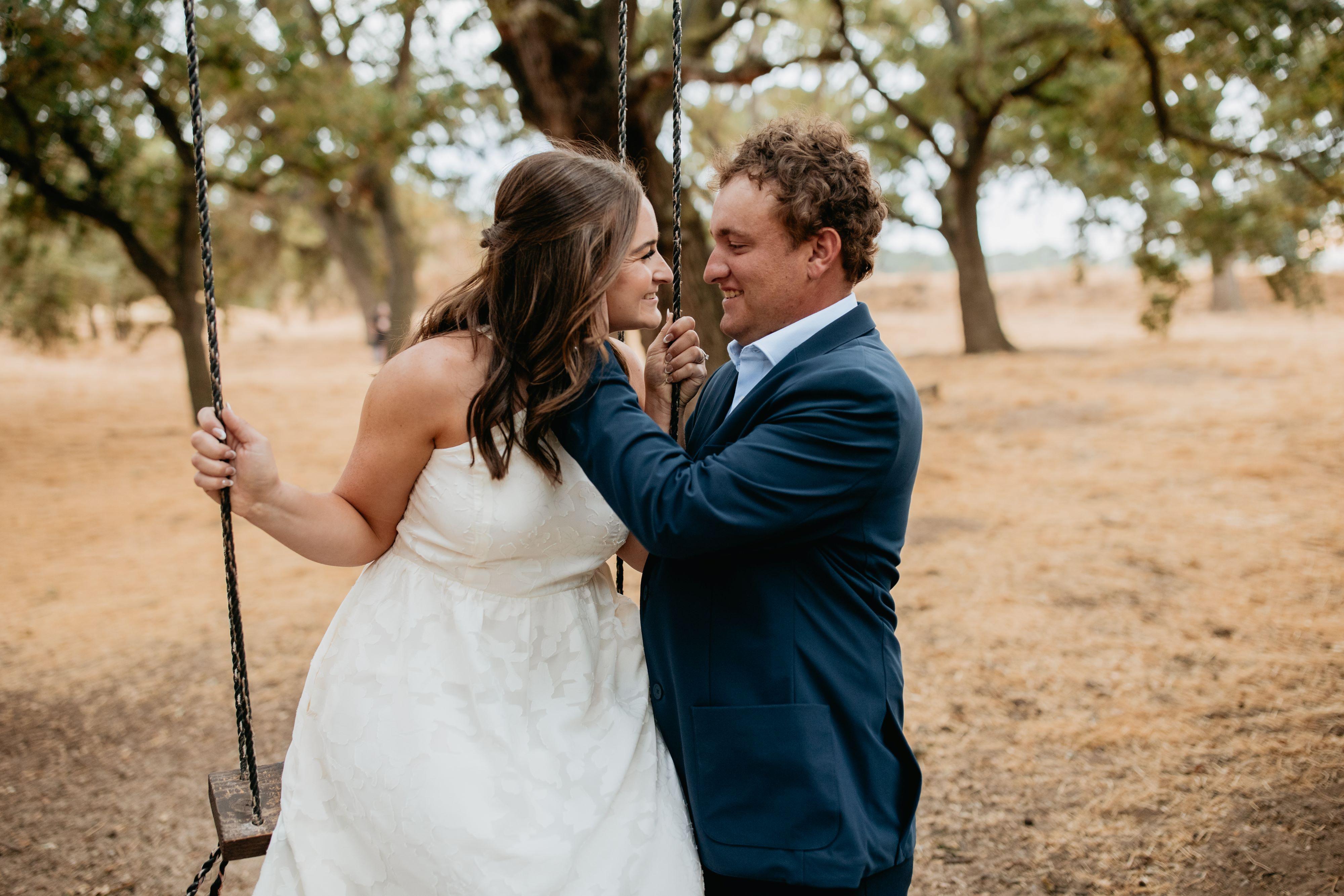The Wedding Website of Shania DeJarnett and Willis Wolf
