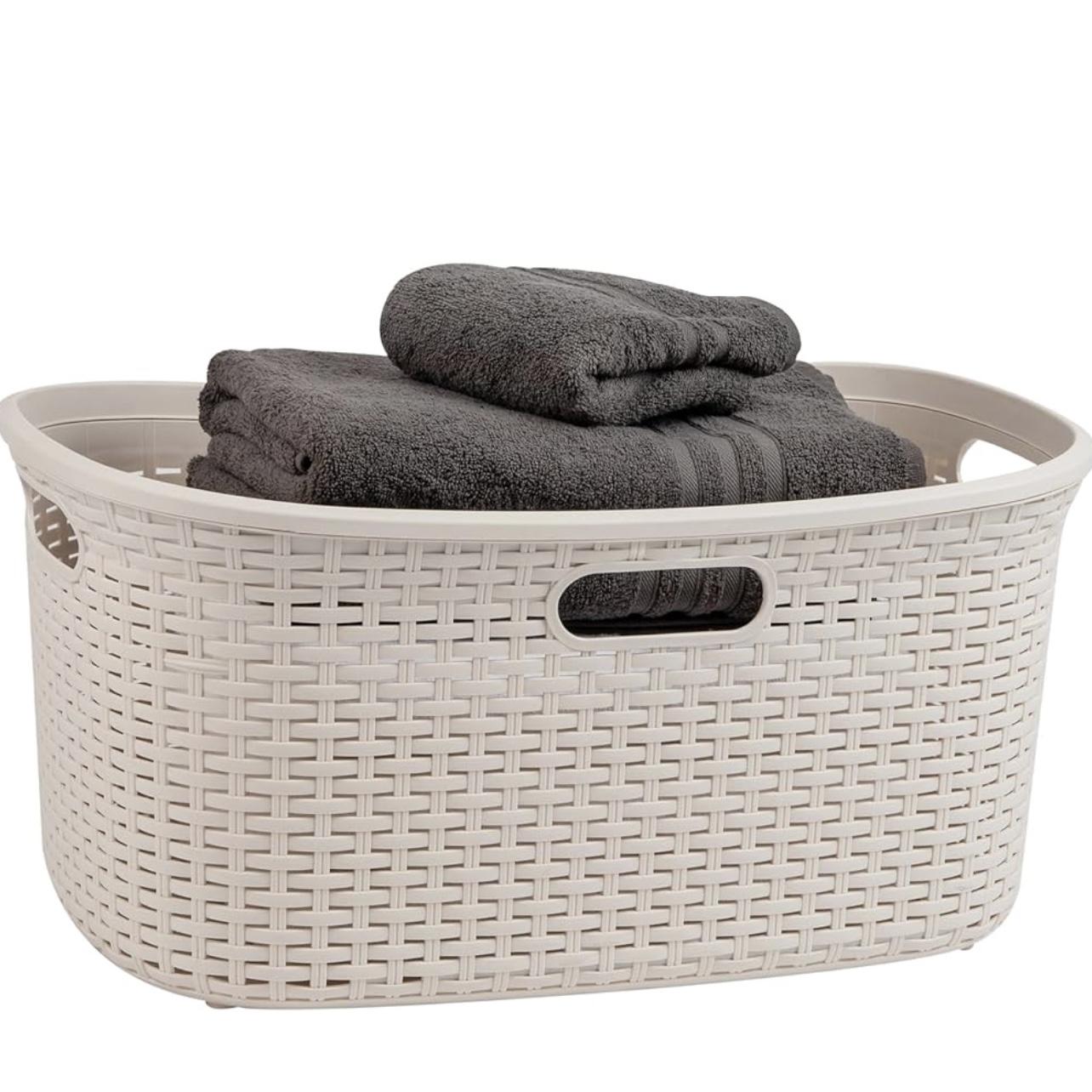 Mind Reader 40L Laundry Basket, Clothes Hamper, Lid, Wicker Design, Plastic, 23"L x 14.25"W x 11"H, Ivory