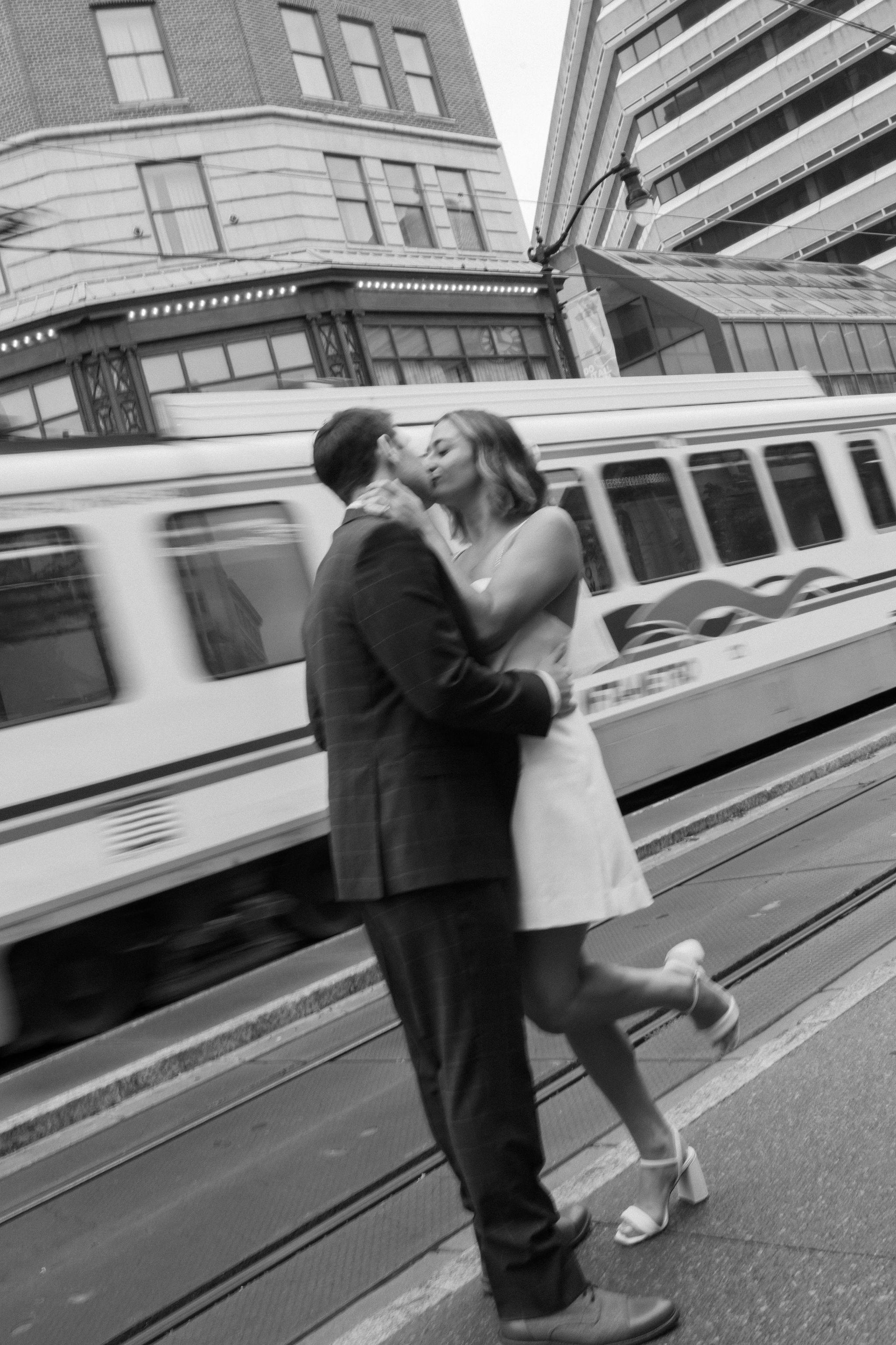 The Wedding Website of Zoe Oleshansky and Aaron Scheff