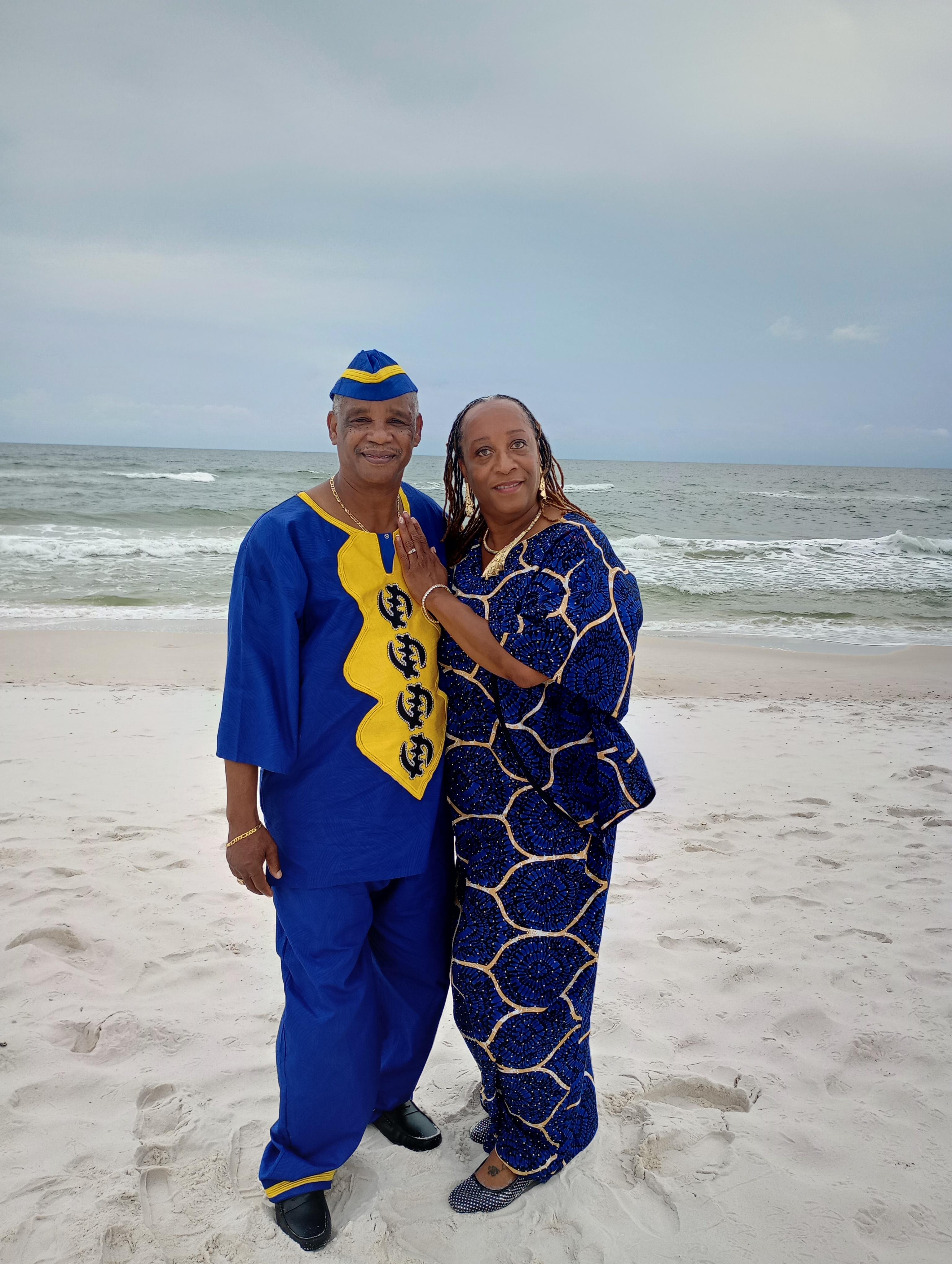 The Wedding Website of Wade Mixon and Hope Ivory