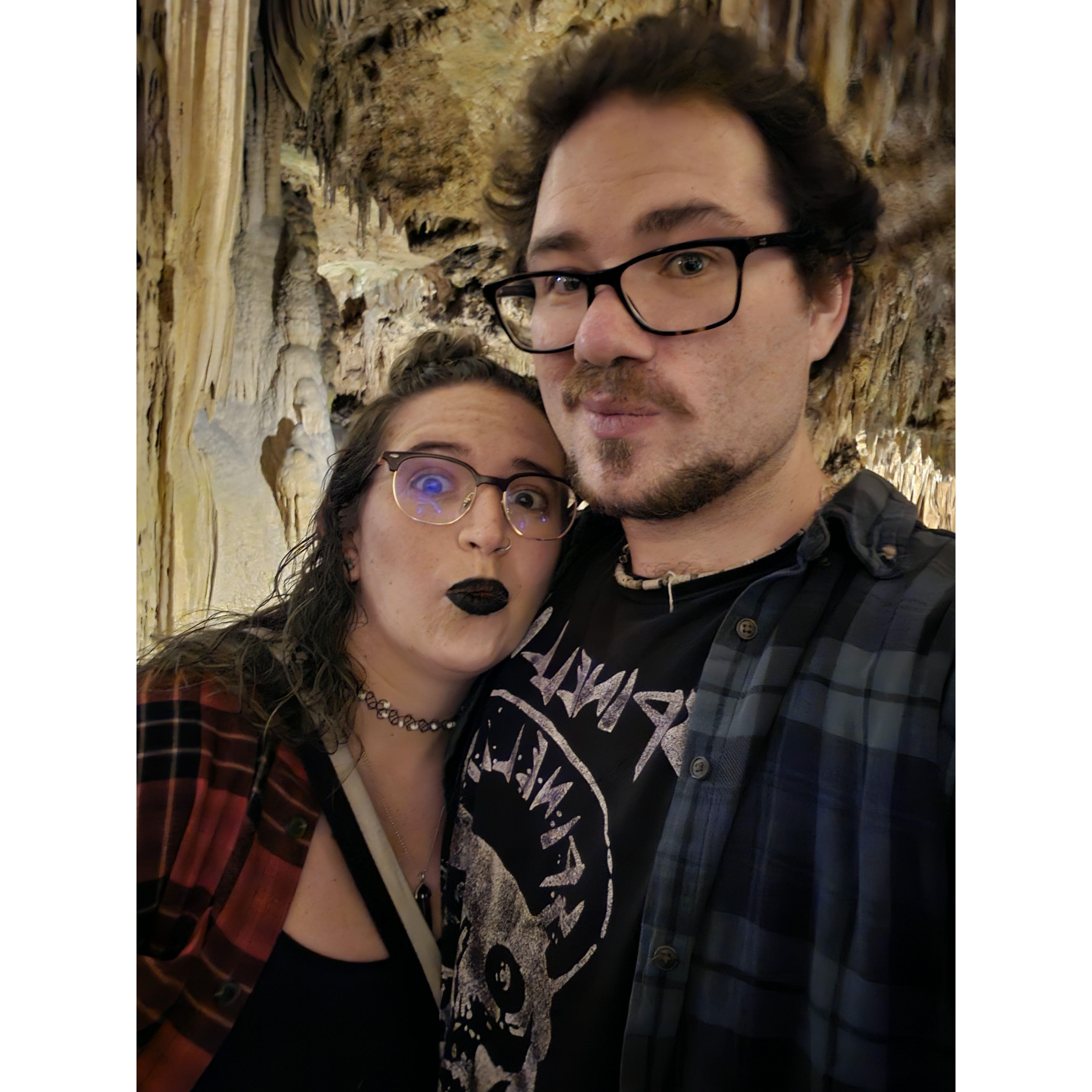 Date day to Luray Caverns
