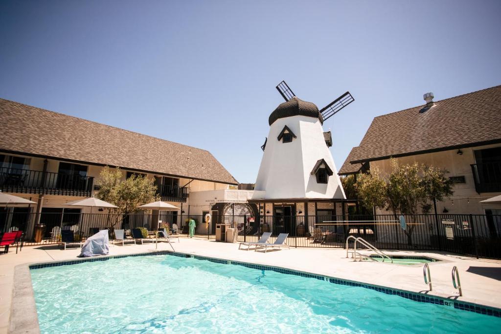 The Wedding Website of Keith Meyer and Sharlee Stone