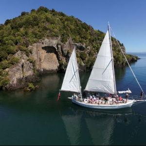 Sailing Around the Bay Islands in New Zealand