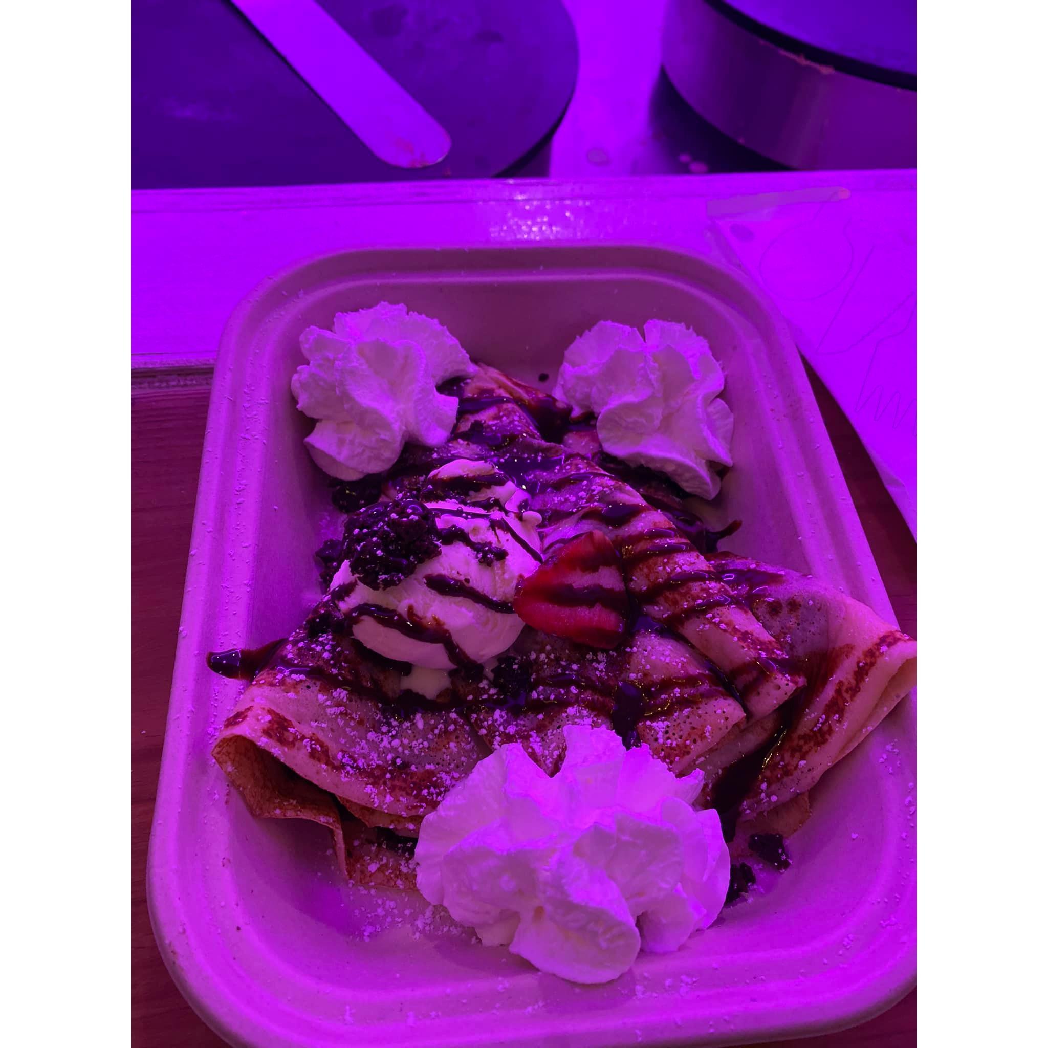 The infamous crepe stand where Erick found me while we were in Aruba on separate vacations, March 2021