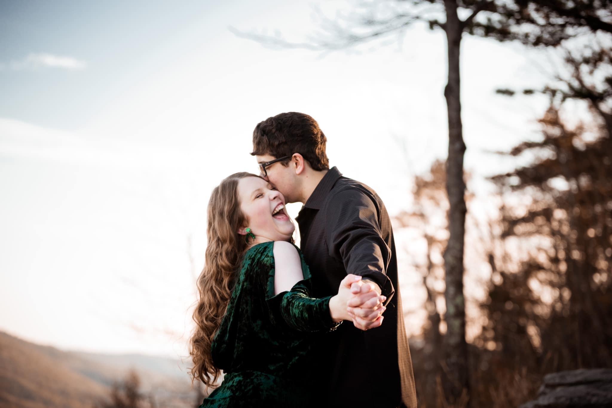 The Wedding Website of Taylor Hildebrand and Jessie Lail