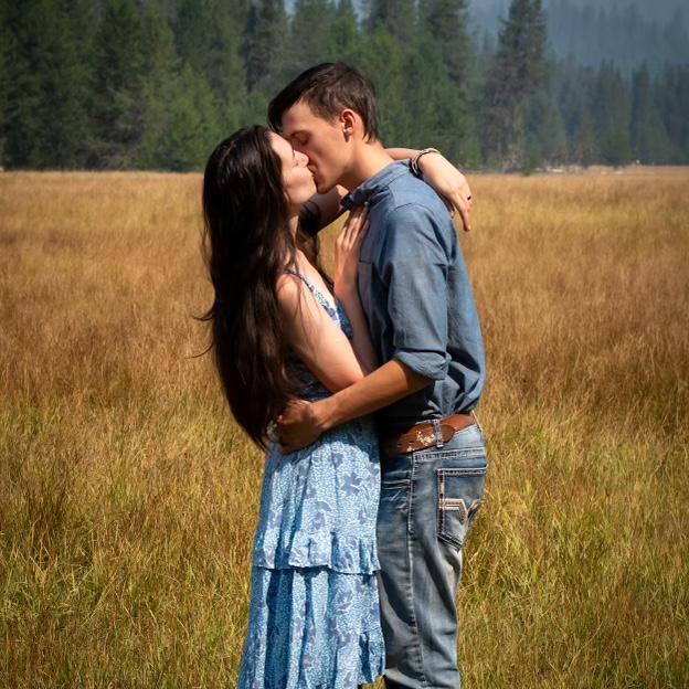 Engagement photos at the cabin