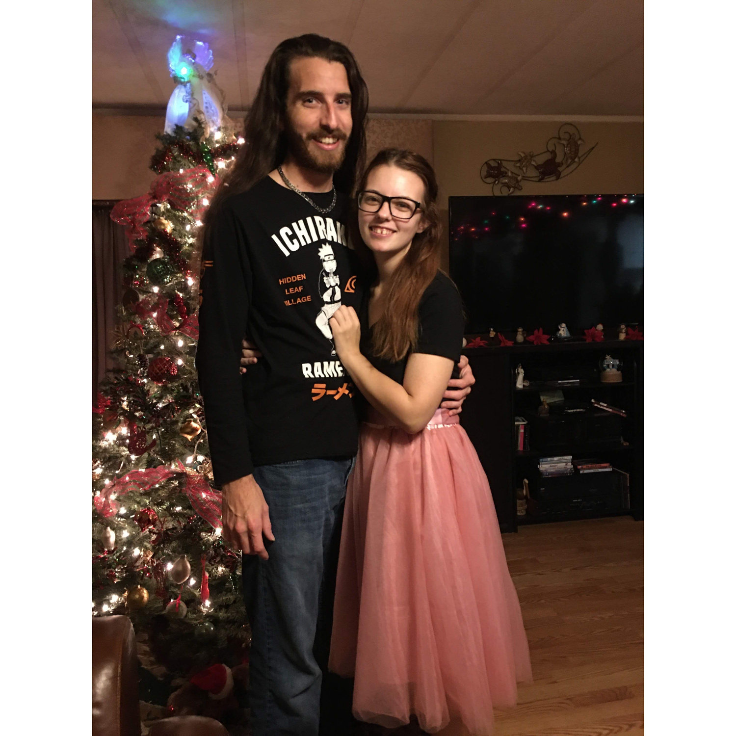 Christmas is our favorite holiday. We love to celebrate with our closest loved ones and best of friends