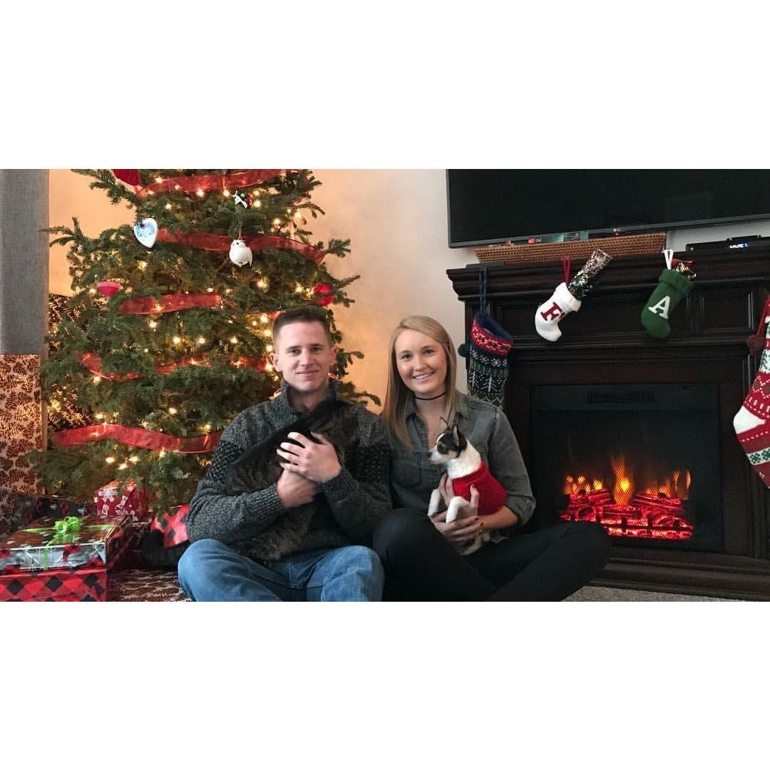 Family pic! If we were organized enough to send out Christmas cards, this would definitely be on it.