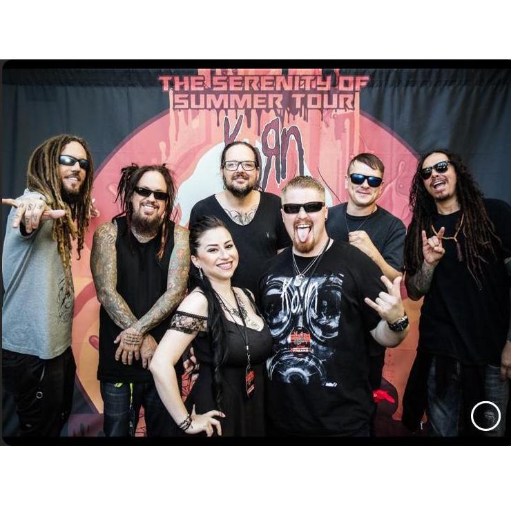 Our first time meeting our favorite band Korn in person!
