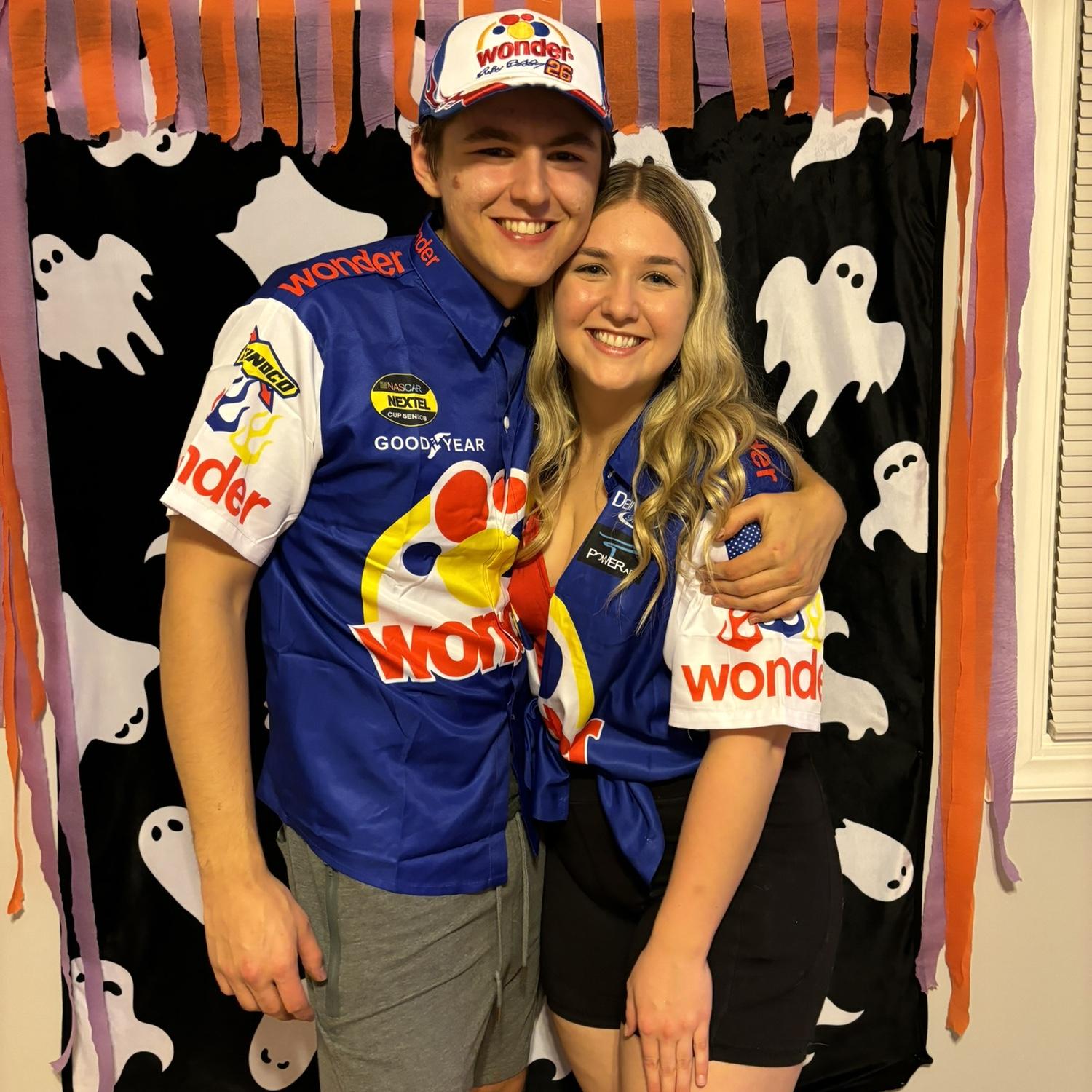 Halloween with our best friends : October 2023