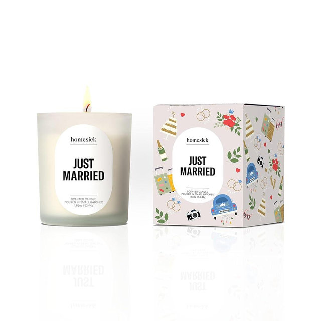Homesick Just Married Scented Candle – 13.75 oz Soy Wax Blend in Non-Toxic Sea Salt Champagne Amber Scent, 60-Hour, Organic Cotton Wick – Wedding & Engagement Gifts for Couples in Reusable Jar