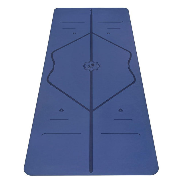 Liforme Original Yoga Mat – Free Yoga Bag Included - Patented Alignment System, Warrior-like Grip, Non-slip, Eco-friendly, sweat-resistant, long, wide, 4.2mm thick mat for comfort
