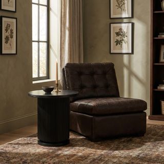 Octavia Pedestal Round Side Table