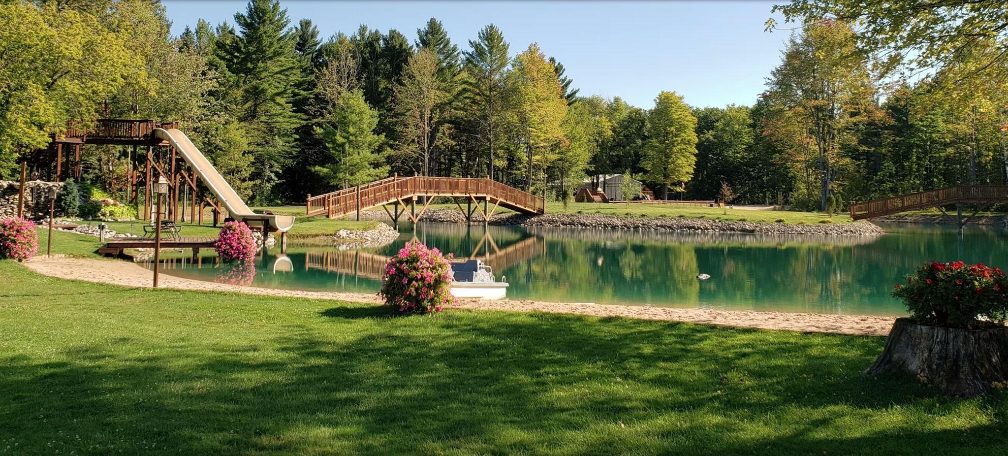 The Wedding Website of Rebecca Hahn and Travis Nietling