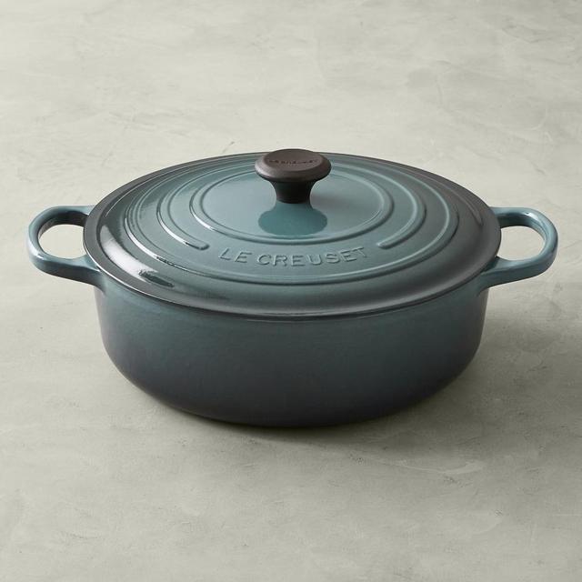 Le Creuset Signature Enameled Cast Iron Round Wide Dutch Oven, 6 3/4-Qt., Ocean