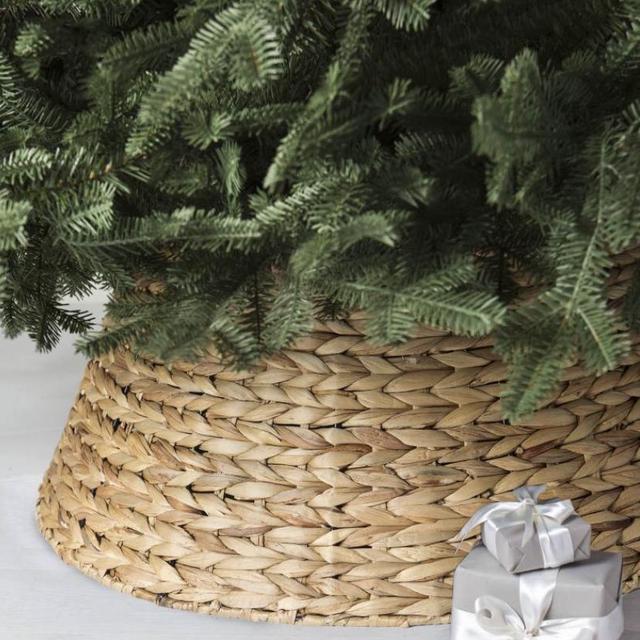 Balsam Hill Woven Tree Collar