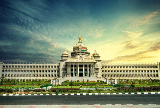 The Wedding Website of Tayler Wyttenbach and Govindaraju GT