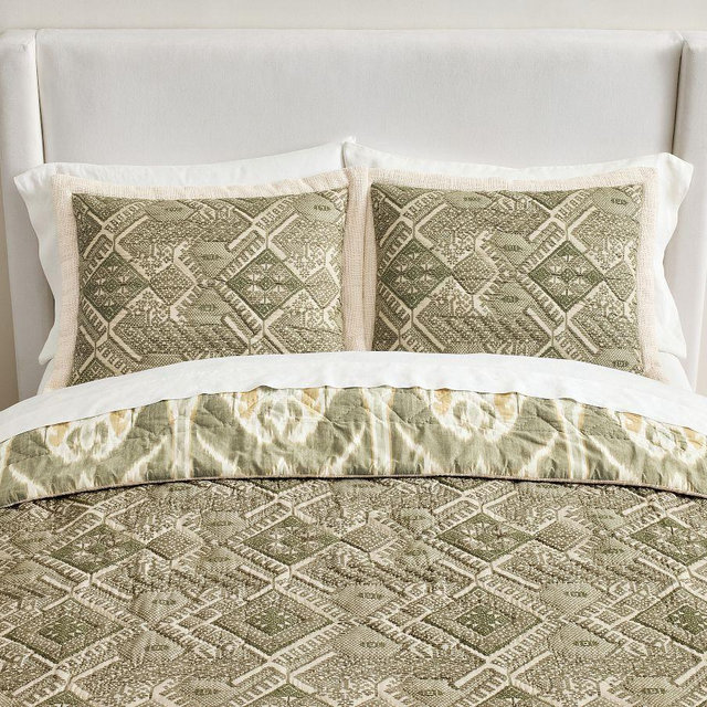Fez Handcrafted Reversible Quilt, Green, Full/Queen