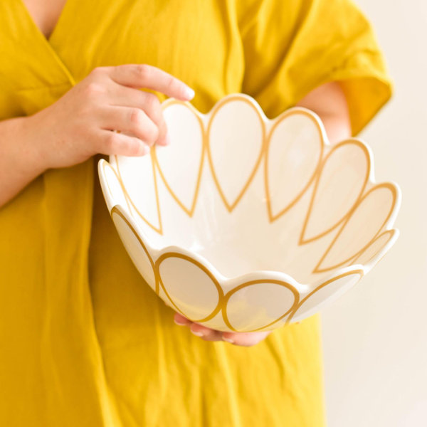 Coton Colors by Laura Johnson Scallop Serving Bowl - Thumbnail 5