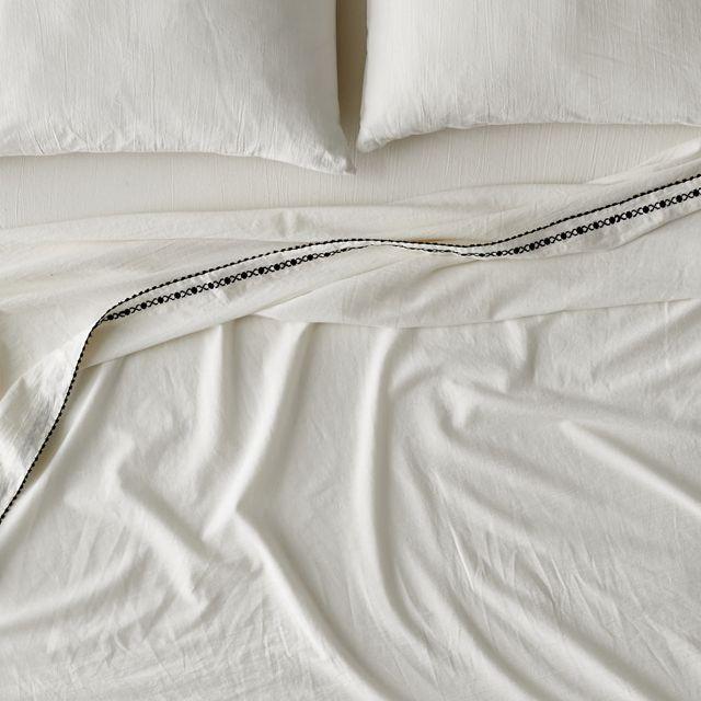 XOXO Embroidered Sheet Set-SIZE: FULL
