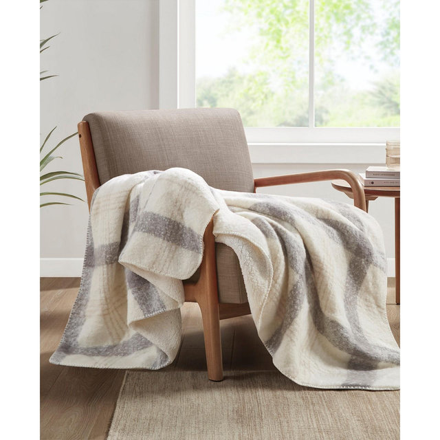 Woolrich Bloomington Faux Mohair to Sherpa Throw, 50" x 60"