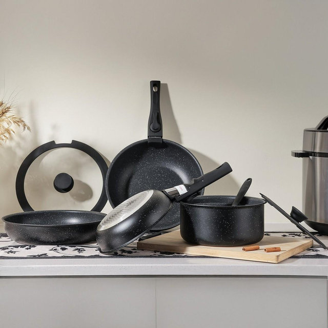 JIONJOY 12-Piece Nonstick Pots and Pans Set in Beige: Stackable, with Detachable Handle, Induction - Compatible and Dishwasher