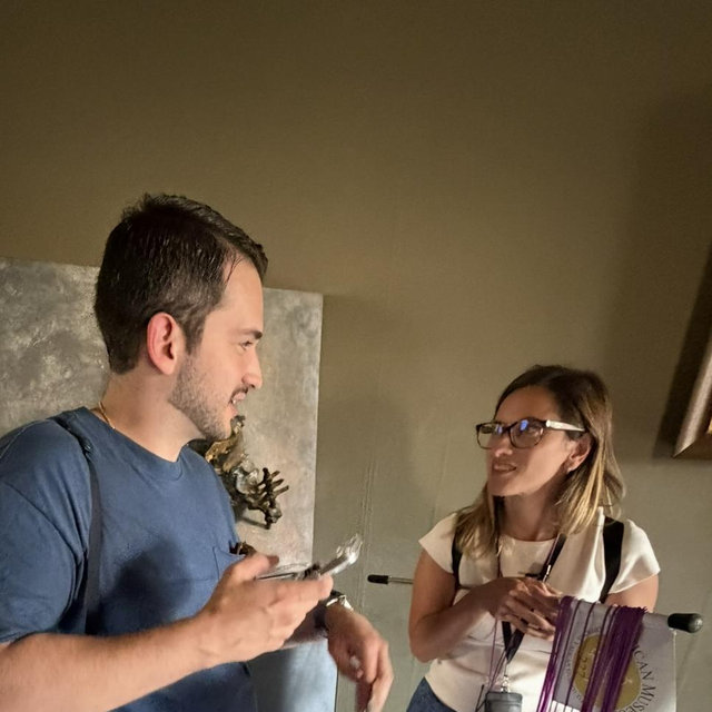 Private tour guide fund because Andrés asks too many follow-up questions
