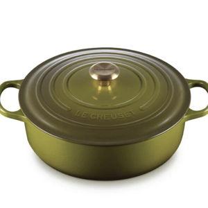 Le Creuset 6 3/4 Qt Signature Round Wide Oven - Olive