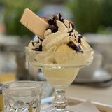 🍨 Sweet Treats & Frozen Favorites